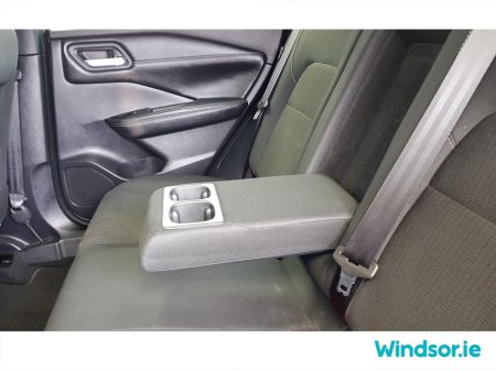 2024 Nissan Qashqai 1.3 PET MILD HYBRID SV €32,495 thumbnail