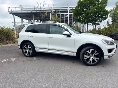 2017 Volkswagen Touareg 3.0 TDI 262BHP V6 ~ R Design 4Motion €31,999 thumbnail