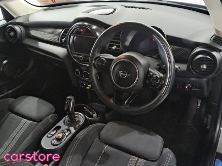 2020 MINI Hatch Cooper Classic Auto €15,880 thumbnail