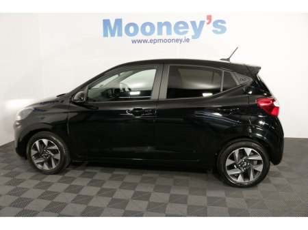 2024 Hyundai i10 DELUXE PLUS 1.0L PETROL HATCHBACK €19,895 thumbnail