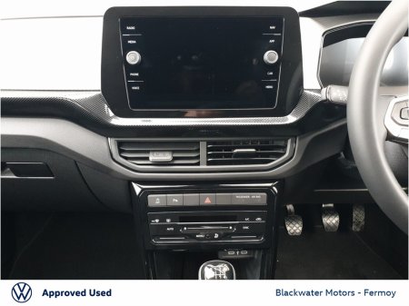 2026 Volkswagen T-Cross T-CROSS EDITION75 1.0 M5F 95HP €40,663 thumbnail