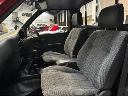 1996 Toyota Hilux 2.4D PICK UP MINT CONDITION €29,950 thumbnail