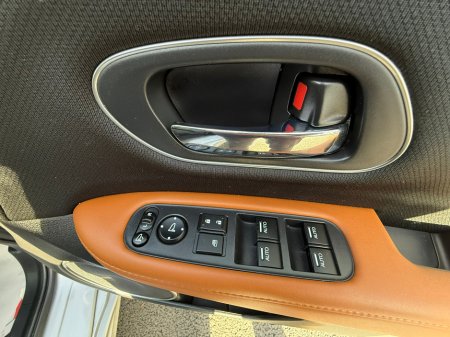 2017 Honda Vezel  €17,990 thumbnail