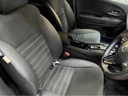 2017 Honda Vezel €17950! 2017 HONDA VEZEL HYBRID RS SENSING 1.5 AUTOMATIC / CRUISE CONTROL / REVERSE CAMERA / HEATED SEATS €17,950 thumbnail