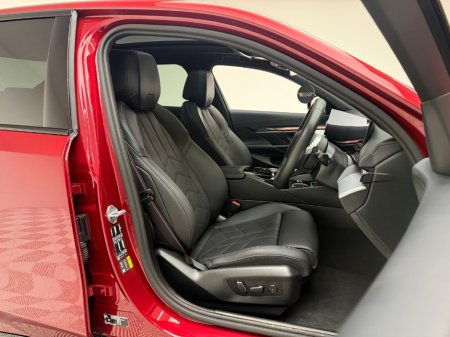 2025 BMW 5 Series 550E M SPORT PRO XDRIVE thumbnail