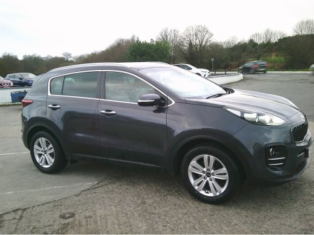 2017 Kia Sportage NCT 2027, PLATINUM, LEATHER HEATED SEATS, REVERSE CAMERA CRUISE, €200 TAX,  LOW KMS. S./HISTORY.