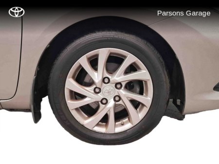 2016 Toyota Auris AURIS 1.2T 5DR LUNA €14,995 thumbnail