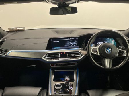 2022 BMW X5 xDrive45e PHEV M Sport / Pro Pack / Pan Roof €64,995
