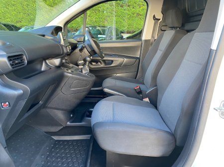 2021 Peugeot Partner  €10,488