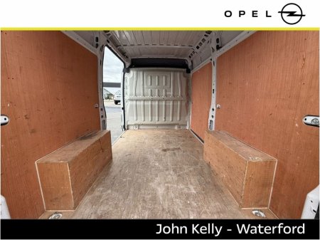 2021 Renault Master L2H2 €16,995