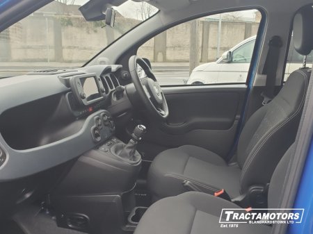 2025 Fiat Panda 1.0 CROSS 5DR €16,399