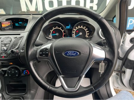 2016 Ford Fiesta ZETEC 1.25, NCT 09/2026, TAX 01/2026, LOW TAX, LOW INSURANCE €8,995 thumbnail