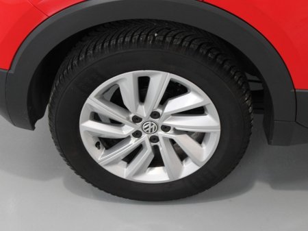 2020 Volkswagen T-Cross Life 1.0 TSI M5F 95HP 5DR €19,999 thumbnail