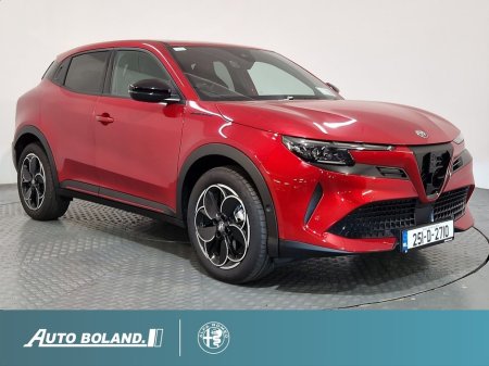 2025 Alfa Romeo Junior Ex Demo Speciale 156bhp Tech & Performance packs €39,950