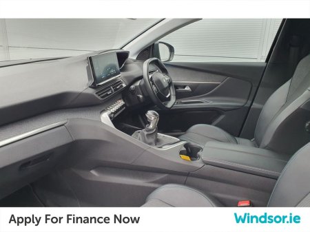 2022 Peugeot 3008 1.2 PureTech 130bhp Allure €27,995