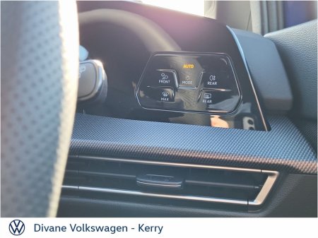 2026 Volkswagen Golf R LINE 1.5 PETROL BLACK STYLE €44,900 thumbnail