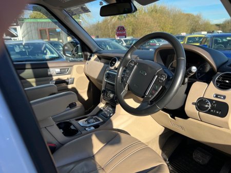 2015 Land Rover Discovery  €19,995 thumbnail