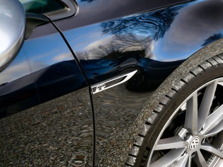 2019 Volkswagen Golf 2.0 TSI 5DR 300HP DSG 4M R €34,950 thumbnail