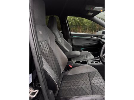 2020 Volkswagen Golf  €29,950 thumbnail