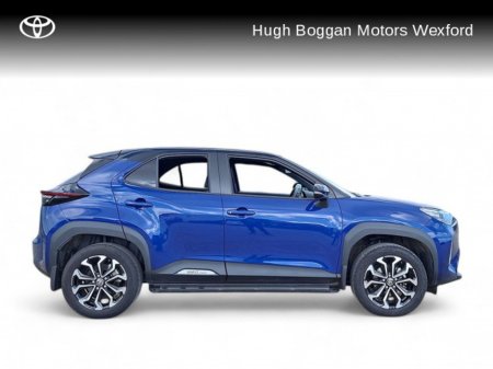 2024 Toyota Yaris Cross SPORT BI-TONE SIDE STEPS €30,995