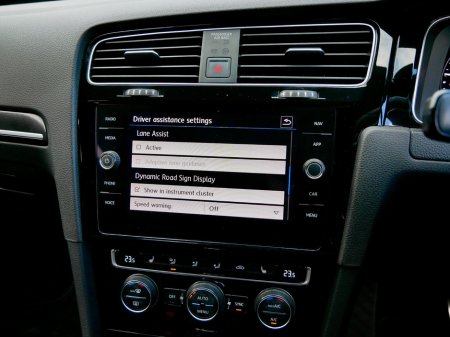 2019 Volkswagen Golf 2.0 TSI 5DR 300HP DSG 4M R €34,950 thumbnail