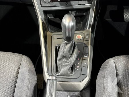 2022 Volkswagen Polo COMFORT LINE - 1.0L TSI AUTOMATIC - REVERSE CAMERA - CRUISE CONTROL €21,950 thumbnail