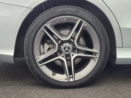 2021 Mercedes-Benz C Class C300de AMG Line Edition €31,990 thumbnail