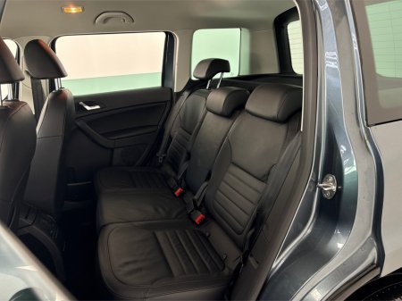 2016 Skoda Yeti OUTDOOR 2.0 TDI**TOUCHSCREEN BLUETOOTH MEDIA**MULTIFUNCTIONAL STEERING WHEEL**HEATED LEATHER SEATS**CRUISE CONTROL**PARKING SENSORS**AIR CONDTIONING**ELECTRIC WINDOWS **ISOFIX**FINANCE AVAILABLE** €11,995 thumbnail