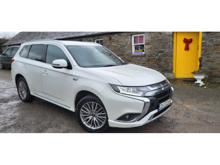 2020 Mitsubishi Outlander 2.4 DYNAMICS PHEV 221