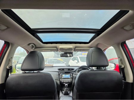 2020 Nissan X-Trail 1.7 DSL SVE 7 SEATER ** HUGE SPEC LOW MILEAGE IRISH CAR  ** PANORAMIC GLASS ROOF ** FULL LEATHER INTERIOR ** HEATED FRONT & REAR SEATS ** BEST AVAILABLE ** €23,995 thumbnail