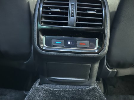 2019 Volkswagen Passat (191) PASSAT 2.0TDI DSG HIGHLINE LOW KMS VW/AUDI SPECIALISTS WWW.DENISDARCYCARS.IE €25,750 thumbnail