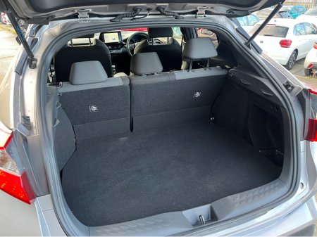 2020 Toyota C-HR S HYBRID AUTOMATIC 1.8 PETROL //ADAPTIVE CRUISE CONTROL//KEYLESS ENTRY//REVERSE CAMERA// €21,950 thumbnail