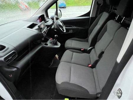 2020 Peugeot Partner 1.5 BLUE HDI 75 PANELL PANELLED 6.2 3 €9,900 thumbnail
