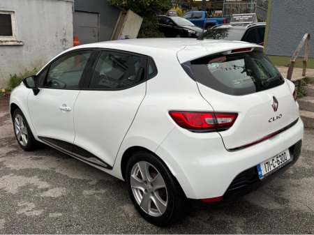 2017 Renault Clio Ideal starter car €10,500
