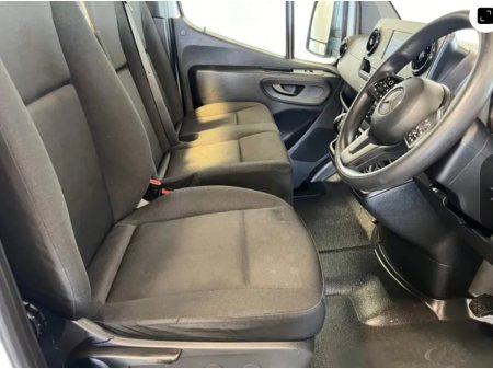 2021 Mercedes-Benz Sprinter  €30,500 thumbnail