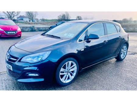 2015 Opel Astra  €5,995