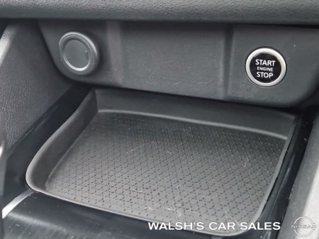 2022 Nissan Qashqai 1.3 HYB SV + Glass Roof Pack €25,950 thumbnail