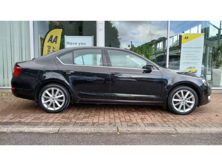 2016 Skoda Octavia STYLE 1.6TDI 110HP, Black met, 2 owners. €9,950