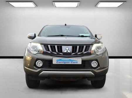 2020 Mitsubishi L200 WARRIOR DI-D 4WD DCB €27,900