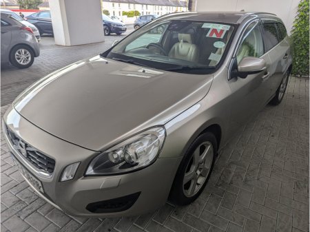 2013 Volvo V60 1.6 T4 DBA-FB4164T €9,950