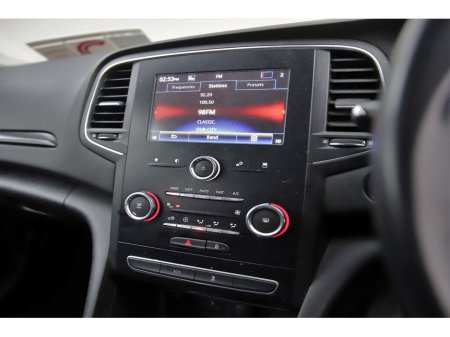 2019 Renault Megane 1.5 DCI 6SPD SPORT TOURER PLAY BLUE €12,890 thumbnail