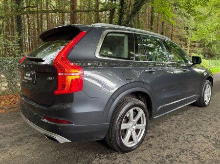 2020 Volvo XC90  €37,950