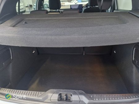 2024 Ford Focus ST-LINE €25,900 thumbnail