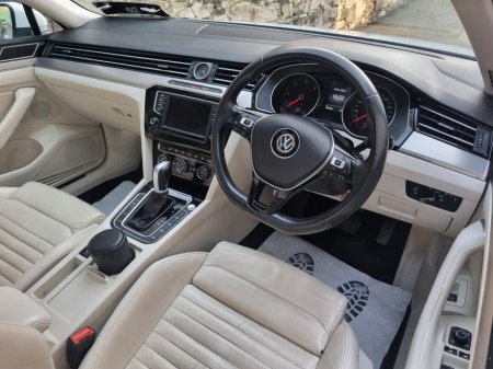 2015 Volkswagen Passat 1.6 TDI DSG 120HP Highline €7,899 thumbnail