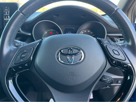 2018 Toyota C-HR 1.8 HUBRID AUTO LOW KMS €17,450 thumbnail