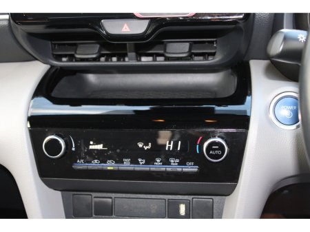 2022 Toyota Yaris Cross 1.5 Hybrid CVT Luna €23,950 thumbnail