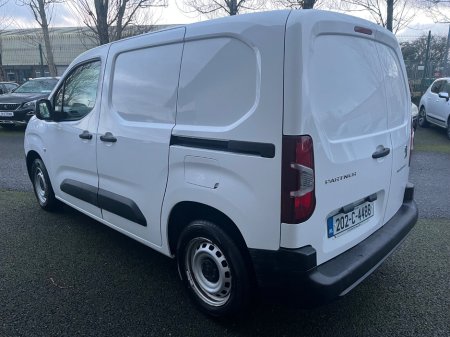 2020 Peugeot Partner  €9,900