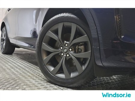 2023 Land Rover Discovery Sport 1.5 I3 PHEV 300 PS AWD R-Dynamic S Auto €46,995 thumbnail