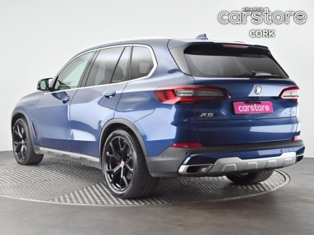 2021 BMW X5 xDrive45e xLine €53,880