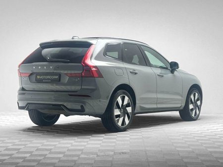 2024 Volvo XC60 PLUS T6 RECHARGE €52,990 thumbnail